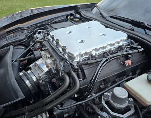 AuxJection LT4 auxiliary fuel injection system with aluminum plate installed on a Camaro ZL1, data-validated for 1130 HP and perfect cylinder distribution.